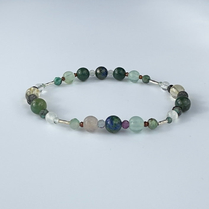 ALIGNED BRACELET | STERLING SILVER & STONE BEAD BRACELET FOR ASSURED MOMENTS