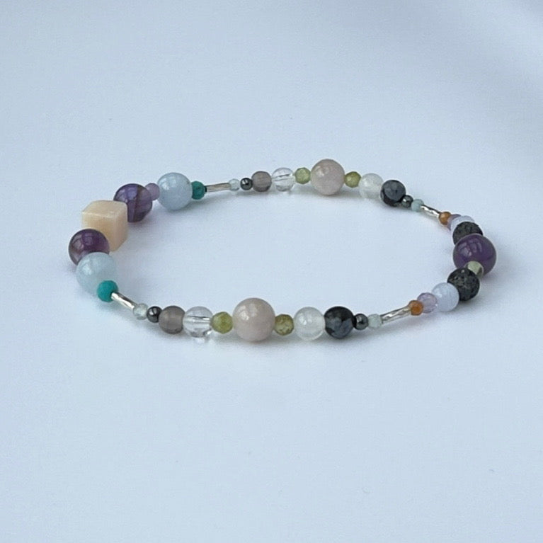 SOOTHE BRACELET | STERLING SILVER BEAD & STONE BRACELET FOR PERSPECTIVE