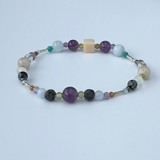 SOOTHE BRACELET | STERLING SILVER BEAD & STONE BRACELET FOR PERSPECTIVE